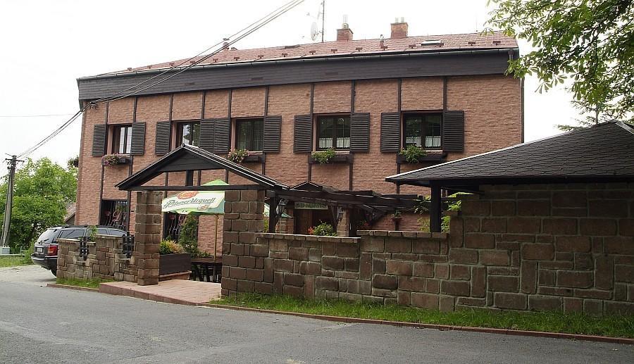 Penzion a Restaurace U Mámy Hotel Frýdek-Místek Exterior foto