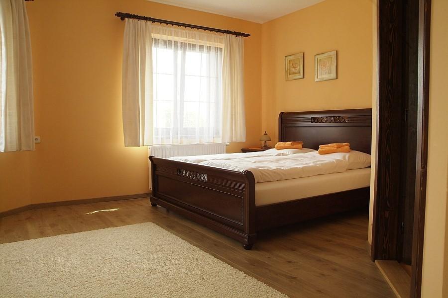 Penzion a Restaurace U Mámy Hotel Frýdek-Místek Quarto foto