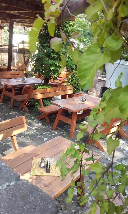 Penzion a Restaurace U Mámy Hotel Frýdek-Místek Exterior foto